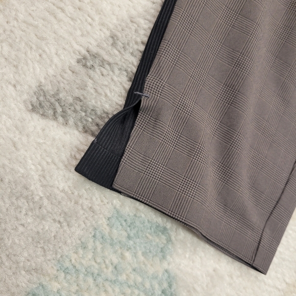 Athleta Brooklyn Ankle Pant Plaid Brown Size 10 - Picture 6 of 11